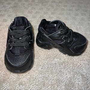 Baby nike sneakers 2C